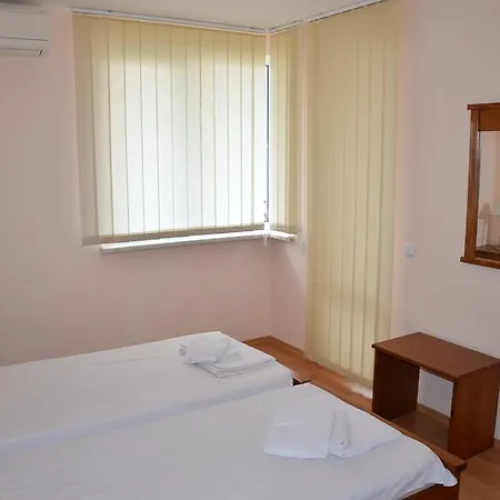 Single Private In Marina View Fort Beach * スヴェティ・ヴラス