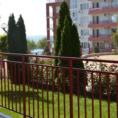 Single Private In Marina View Fort Beach Appartamento Sveti Vlas
