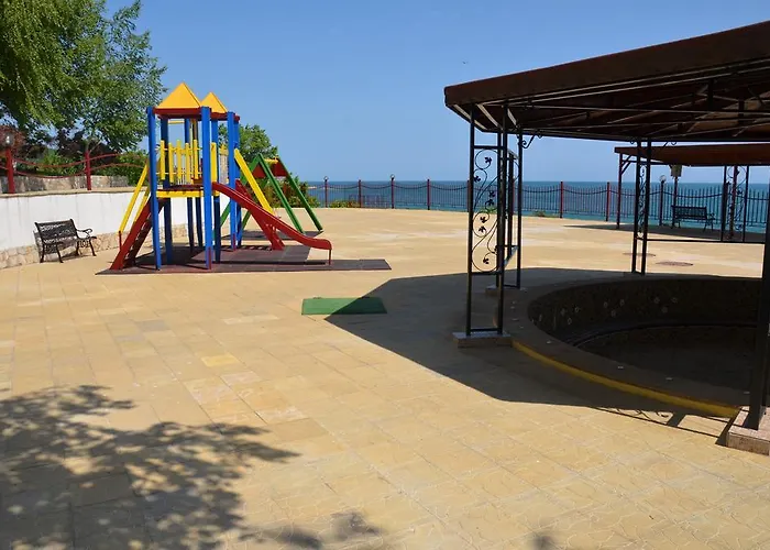 Single Private In Marina View Fort Beach Apartment *