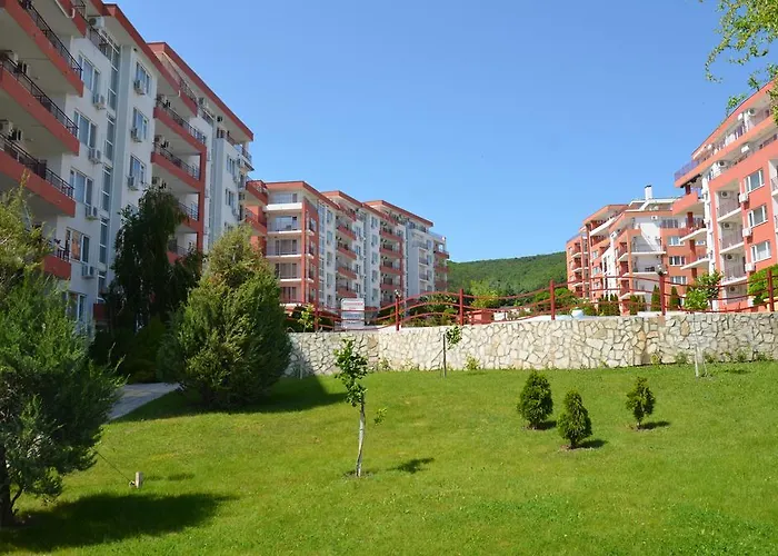 Single Private In Marina View Fort Beach Apartment *